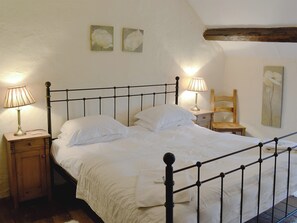 Comfortable double bedroom | Crogen Bryn Awel, Bala
