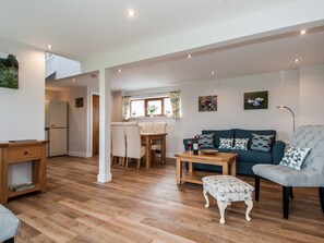 Living room/dining room | Silver Birch Lodge, Horsley, nr. Stroud