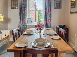 Spacious dining area | Cochrane House, Kirkcudbright