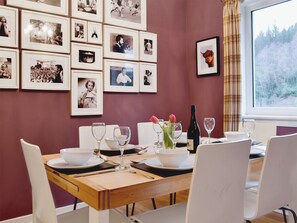 Charming dining room | Torr Caladh, Glenfinnan, near Fort William