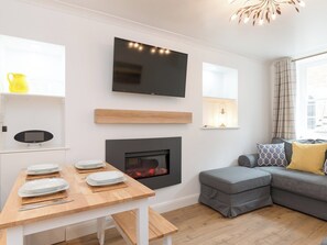 Open plan living space | One Beckside, Staithes, near Whitby