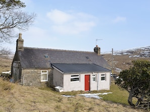 Exterior | Glentairie Cottage, Glenprosen, by Kirriemuir