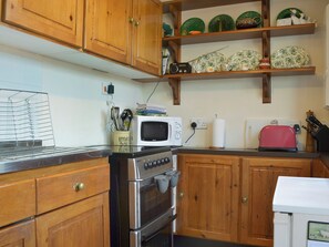 Comapact kitchen | Bridge Cottage, Watchet