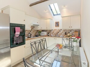 Kitchen/diner | Bickley School - Bickley School Annexe, Bickley, nr. Langdale End