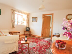 Hay Cottage sitting room | Hay Cottage, Hentland, Ross-on-Wye 