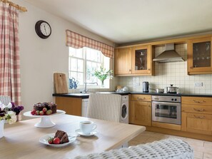 Spacious kitchen/dining room | Levisham - Hungate Cottages, Pickering