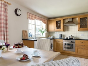 Spacious kitchen/dining room | Levisham - Hungate Cottages, Pickering