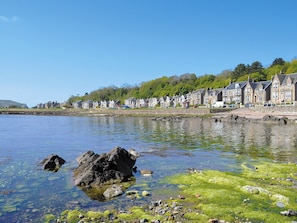 Wonderful holiday accommodation, in a superb location (right on the photo) | Thornbank, Millport, Isle of Cumbrae