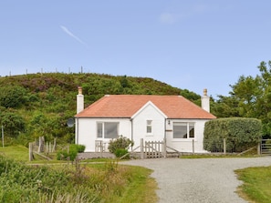 Traditional detached cottage | Cuillin View, Husabost, Isle of Skye