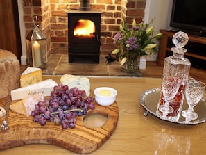 The perfect way to spend an evening | Pond View Cottage, Brantingham, near Beverley