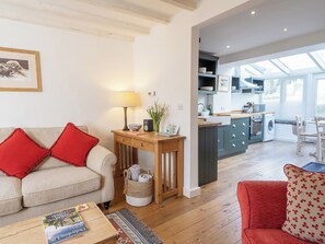 Living area | Perriwinkle Cottage, Great Longstone, near Bakewell