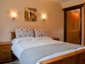 Welcoming double bedroom | The Old Stable, Southrey, near Lincoln