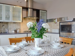 Well presented kitchen/ dining room | Sandyhouse Cottage, Milfield, near Wooler