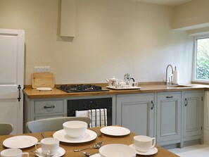 Spacious kitchen with dining area | Ivy Cottage, Grassington, near Skipton
