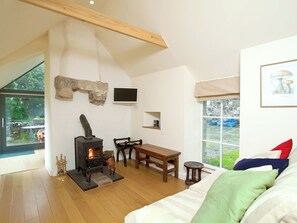 Light and airy beamed living room | Tullibole Castle Longhouse, Crook of Devon