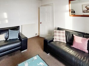 Comfortable leather seating | Culquhasen, Newton Stewart, near Stranraer