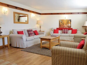 Large, comfortable living room | Rose Patch Cottage, Keswick