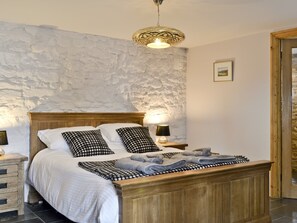 Spacious double bedroom | The Vestry - Bwlchgwynt, near Whitland