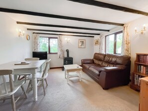 Living room/dining room | Kingfisher - Town Mills, Great Torrington