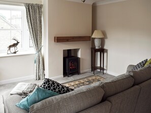 Comfortable lounge  | Halfehill Cottage, Richmond