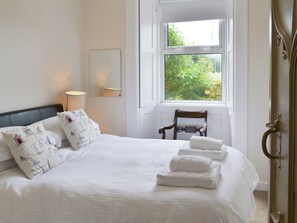 Relaxing double bedroom | Prudhoe Mews, Alnmouth, Alnwick
