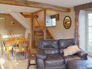 Living room/dining room | Brixton Barn, Brighstone, nr. Yarmouth