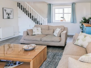 Living room | Rosslyn Cottage, Portmahomack, near Tain