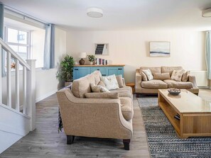 Living room | Rosslyn Cottage, Portmahomack, near Tain
