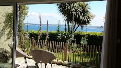 NEW

At the option of the tides PANORAMIC VIEW on BERRY OF MORLAIX, 50m from the beach