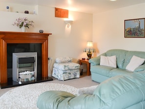 Cosy and comfortable living room | Deuglawdd Cottage - Deuglawdd Farm , Aberdaron, near Pwllheli 