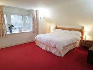 Comfortable double bedroom | Forget Me Not - Craigengillan Estate, Dalmellington, near Ayr