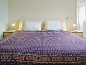 Double bedroom | Glanmwrg Barn, Llangennech, nr. Llanelli