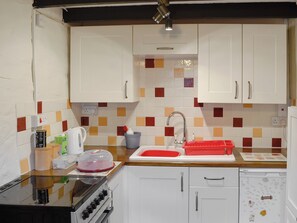 Kitchen | Bryn Rhos Goch, Cwm Penmachno, near Betws-y-Coed