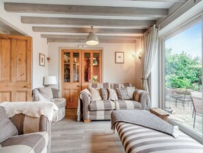 Living room | Crown Gardens, Rosedale Abbey