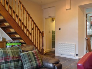 Living room with dining area | Gwyrfai Cottage, Waunfawr, near Caernarfon