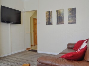 Comfortable living room | Ty Draw, Garnant, near Ammanford