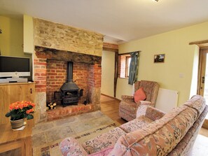 The Brewhouse sitting room | The Brewhouse, Foxham