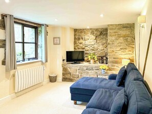 Living area | Kite 1 - Cwm Chwefru Cottages, Newbridge-on-Wye, near Builth Wells