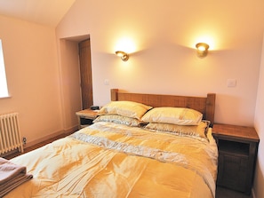 Seion double bedroom | Seion, Y Felinheli, nr. Bangor