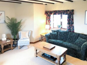 Study | Chapman House - Chiddlecombe Holiday Cottages, Fairy Cross, Bideford