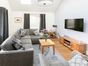 Well presented living room | Rossie Cottage, Auchterarder, near Gleneagles Village