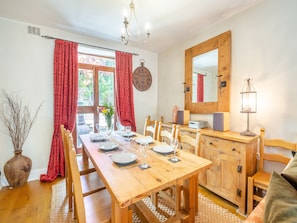 Dining room | Cartref, Capel Curig, Betws-y-Coed