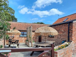 Outdoor area | Harvest Cottage - Langham Barns, Mumby, near Anderby Creek