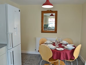 Well presented dining area | Oak House - Cysgod Y Coed Cottages, Llanrhaeadr, near Denbigh