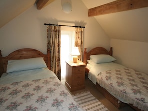 Spring Cottage twin bedded room | Spring Cottage, Kirk Ireton, nr. Matlock