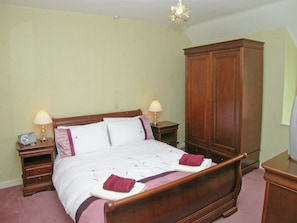 Double bedroom | Bickley School - Bickley School House, Bickley, nr. Langdale End