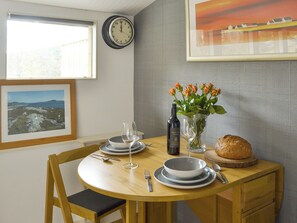 Convenient dining area within kitchen | Heron’s Rest Cottage - Milton, Drumnadrochit, near Inverness