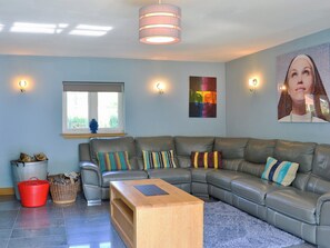 Spcaious living room | The Ranch, Glen Massan, near Dunoon