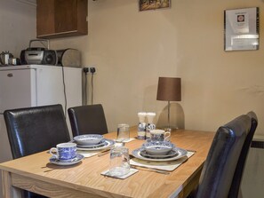 Intimate dining area | Ivy Cottage, Aldwark, near Matlock