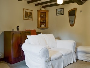 Comfy seating in living room | Ivy Cottage, Aldwark, near Matlock